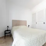 Beachfront In * Μαρμπέλλα